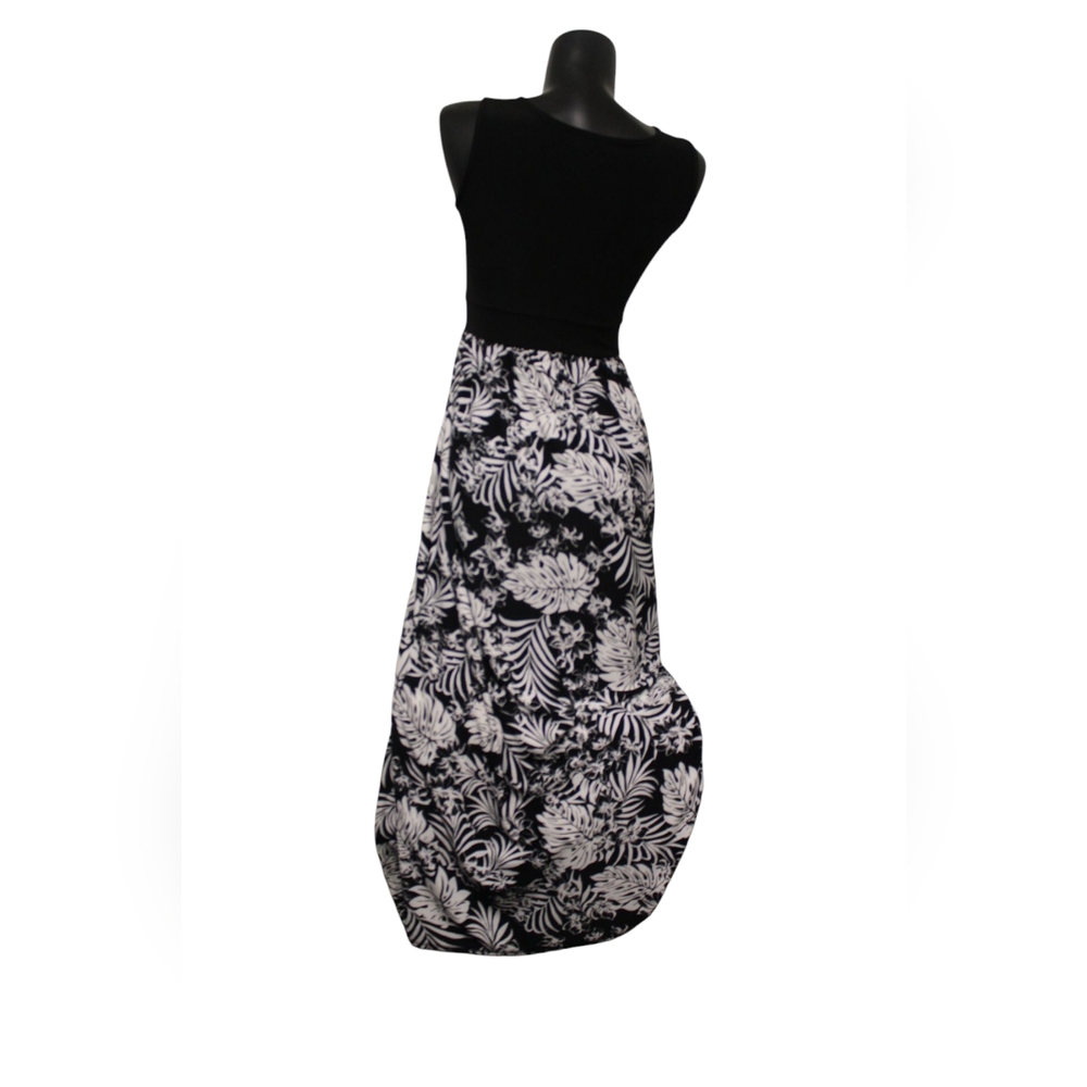 GAP Black and White A-Line Maxi Dress Asymmetrical
